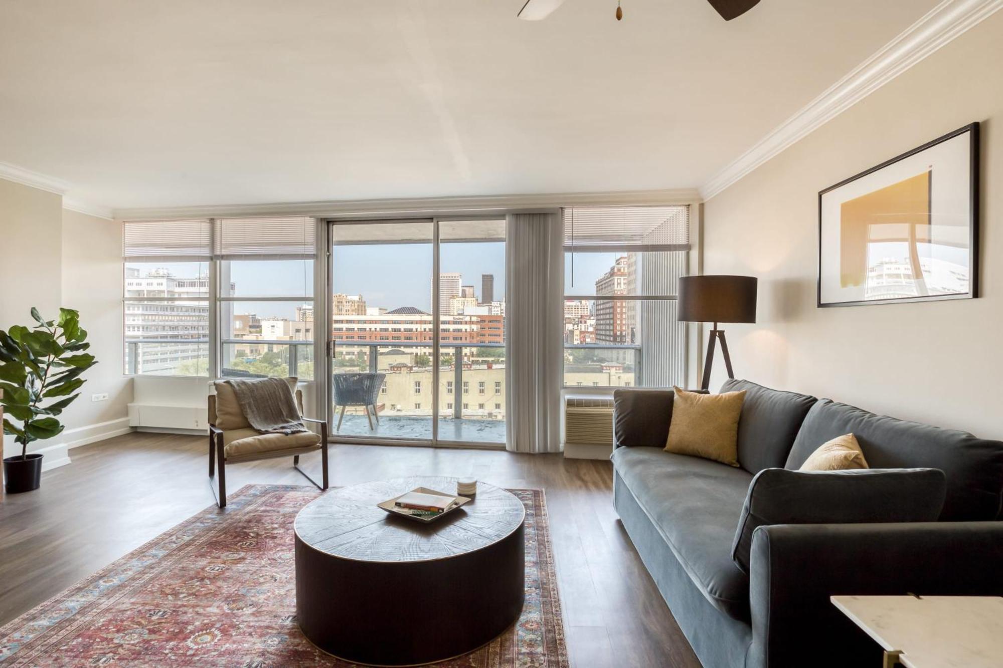 Cozysuites 800 Tower 2Br With Gym! 28 Луисвилл Экстерьер фото